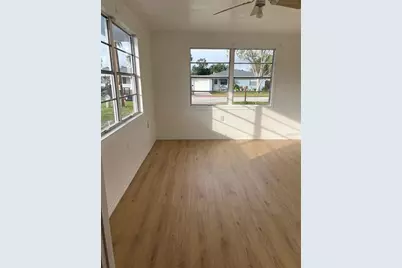 2122 Shawnee Street, Sarasota, FL 34231 - Photo 11