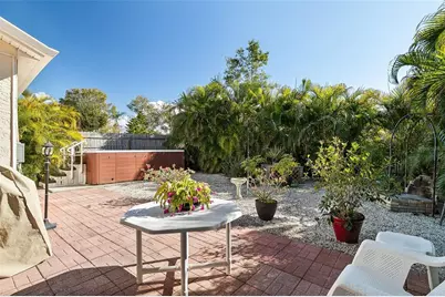 1858 Vamo Drive, Sarasota, FL 34231 - Photo 21