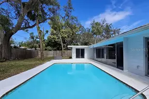 2019 Chippawa Pl, Sarasota, FL 34234 - Photo 3