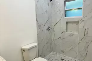 3424 16th St E, Bradenton, FL 34208 - Photo 11