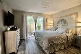 3174 Jennings Dr, Sarasota, FL 34239 - Photo 29