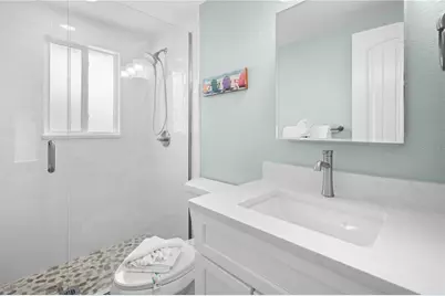 3007 Avenue E #A, Holmes Beach, FL 34217 - Photo 15