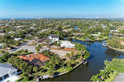5353 Cape Leyte Drive, Sarasota, FL 34242 - Photo 15