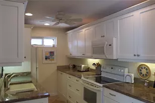 6005 Midnight Pass Rd, Sarasota, FL 34242 - Photo 9