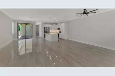 906 E Venice Avenue, Venice, FL 34285 - Photo 5