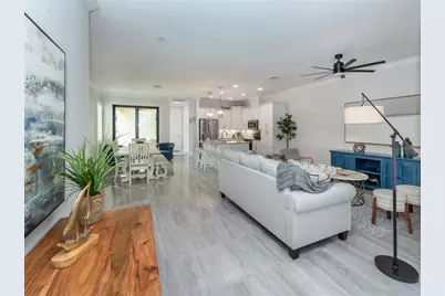 906 E Venice Avenue, Venice, FL 34285 - Photo 5