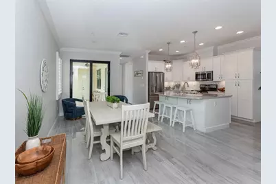 906 E Venice Avenue, Venice, FL 34285 - Photo 7