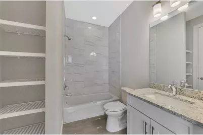 906 E Venice Avenue, Venice, FL 34285 - Photo 31