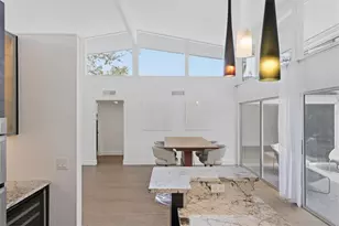 425 Partridge Cir, Sarasota, FL 34236 - Photo 15