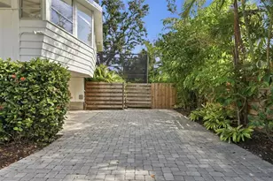 425 Partridge Cir, Sarasota, FL 34236 - Photo 53