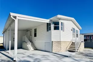 2305 Bay Dr, Bradenton, FL 34207 - Photo 1