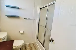 2305 Bay Dr, Bradenton, FL 34207 - Photo 17