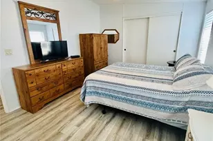 2305 Bay Dr, Bradenton, FL 34207 - Photo 15