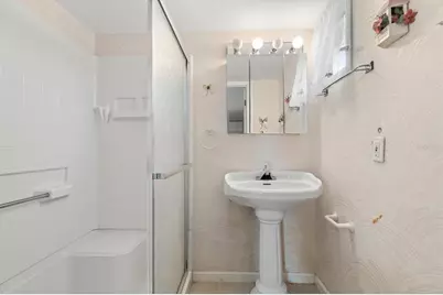 5205 5th Street E, Bradenton, FL 34203 - Photo 15