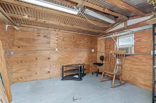 5205 5th St E, Bradenton, FL 34203 - Photo 17