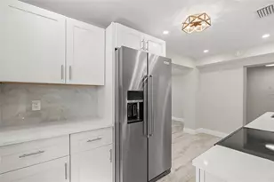 1240 Solitude Ln, Sarasota, FL 34242 - Photo 19