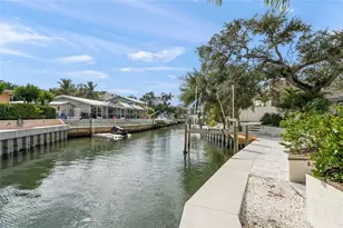 1240 Solitude Ln, Sarasota, FL 34242 - Photo 3