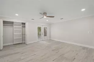 1240 Solitude Ln, Sarasota, FL 34242 - Photo 9