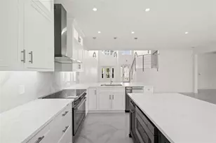 1240 Solitude Ln, Sarasota, FL 34242 - Photo 31