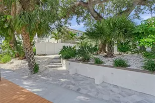 1240 Solitude Ln, Sarasota, FL 34242 - Photo 7