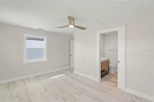 1240 Solitude Ln, Sarasota, FL 34242 - Photo 17