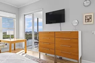 5450 Eagles Point Cir, Sarasota, FL 34231 - Photo 7