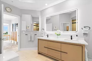 5450 Eagles Point Cir, Sarasota, FL 34231 - Photo 17