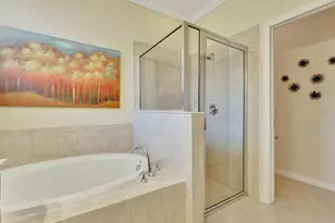 6880 Willowshire Way, Bradenton, FL 34212 - Photo 15