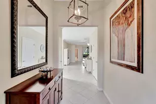 6880 Willowshire Way, Bradenton, FL 34212 - Photo 3