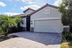 6880 Willowshire Way, Bradenton, FL 34212 - Photo 1