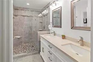 6250 Holmes Blvd, Holmes Beach, FL 34217 - Photo 3