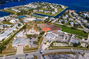 6250 Holmes Blvd, Holmes Beach, FL 34217 - Photo 61