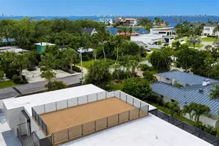 359 N Shore Dr, Sarasota, FL 34234 - Photo 41