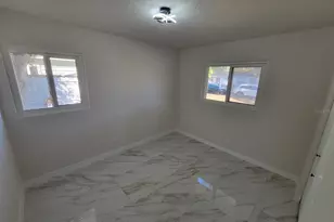 2784 Martin St, Sarasota, FL 34237 - Photo 35