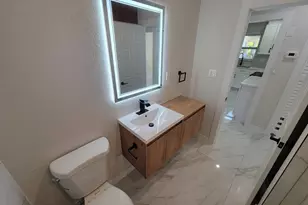 2784 Martin St, Sarasota, FL 34237 - Photo 43