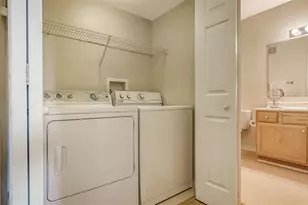 1020 Villagio Cir, Sarasota, FL 34237 - Photo 17