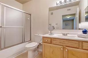 1020 Villagio Cir, Sarasota, FL 34237 - Photo 15