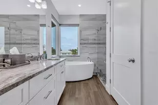 4881 Oxford Dr, Siesta Key, FL 34242 - Photo 73