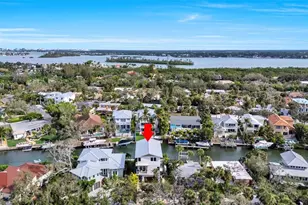 4881 Oxford Dr, Siesta Key, FL 34242 - Photo 5