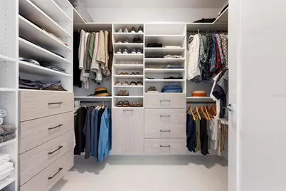 111 S Pineapple Avenue #719, Sarasota, FL 34236 - Photo 23