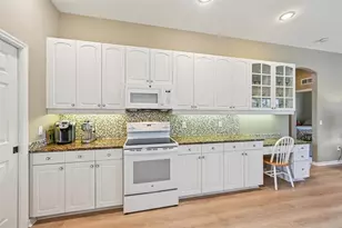 514 Summerfield Way, Venice, FL 34292 - Photo 17