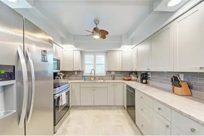 3040 Tyrone Lane, Sarasota, FL 34239 - Photo 19