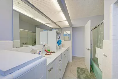 3040 Tyrone Lane, Sarasota, FL 34239 - Photo 29