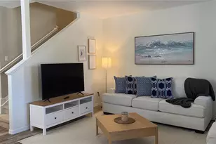 3880 82nd Ave Cir E, Sarasota, FL 34243 - Photo 3