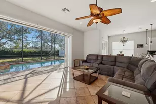 6627 38th Ln E, Sarasota, FL 34243 - Photo 11