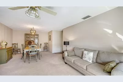 4207 Bowling Green Circle #35, Sarasota, FL 34233 - Photo 7