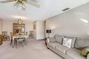 4207 Bowling Green Cir, Sarasota, FL 34233 - Photo 7