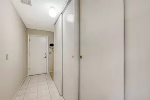 4207 Bowling Green Cir, Sarasota, FL 34233 - Photo 41