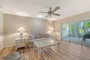 4207 Bowling Green Cir, Sarasota, FL 34233 - Photo 17