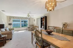 4207 Bowling Green Cir, Sarasota, FL 34233 - Photo 5